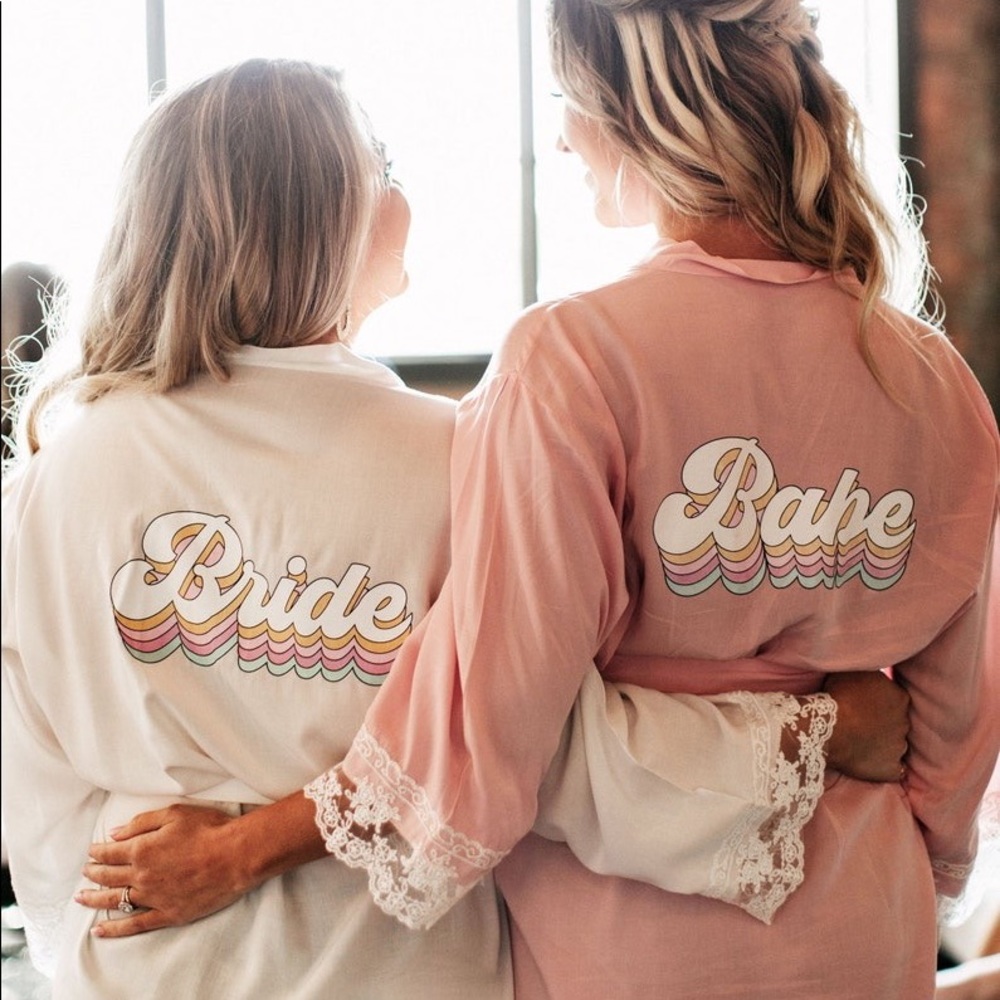 Retro Bride Robe & Matching Pouch - never used/opened! - Picture 6 of 6